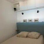 T2 Eugenie Ocean View Grande And Pool Apartman